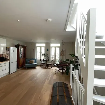 Spacious Apt In The Pijp *
