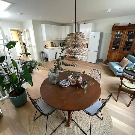 Spacious Apt In The Pijp Amesterdão